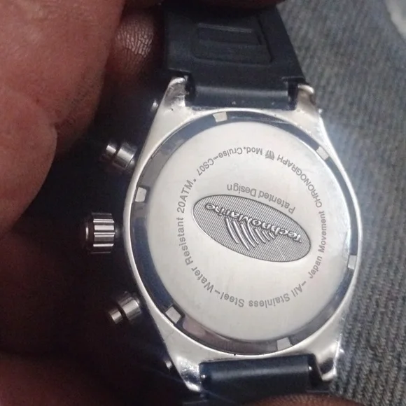 TechnoMarine Chronograph Divers Silver and Pink Watch - Picture 4 of 8